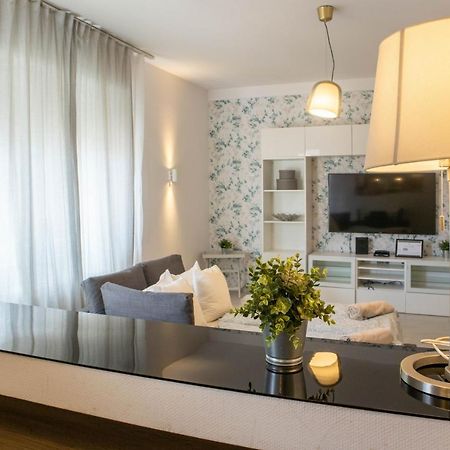 d.Five Irányi Apartment Budapest Kültér fotó