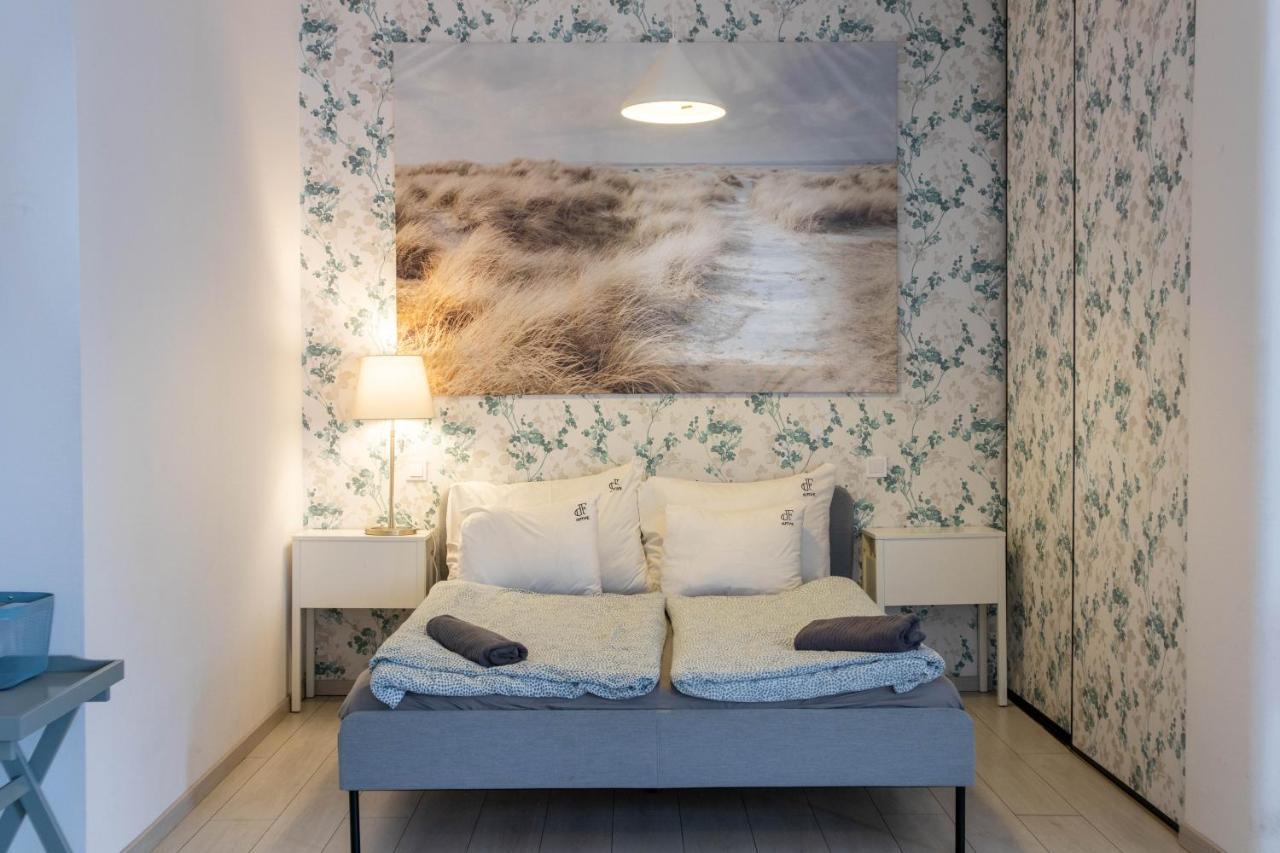 d.Five Irányi Apartment Budapest Kültér fotó