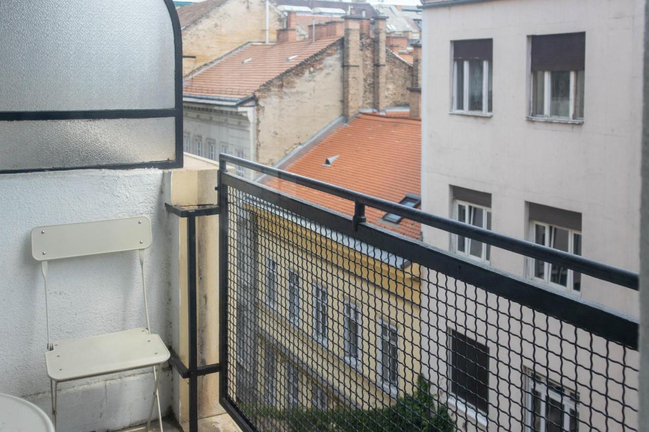 d.Five Irányi Apartment Budapest Kültér fotó